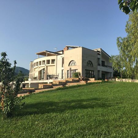 ヴァッロ・デッラ・ルカーニア Corbezzolo Bed & Breakfast エクステリア 写真