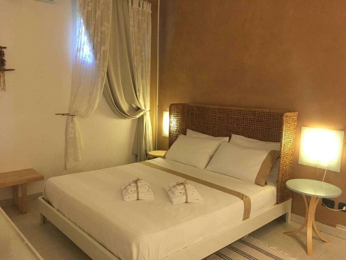 ヴァッロ・デッラ・ルカーニア Corbezzolo Bed & Breakfast エクステリア 写真